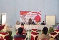 MH Said Abdullah salurkan bantuan tumah tidak layak tinggal untuk warga Pulau Raas.